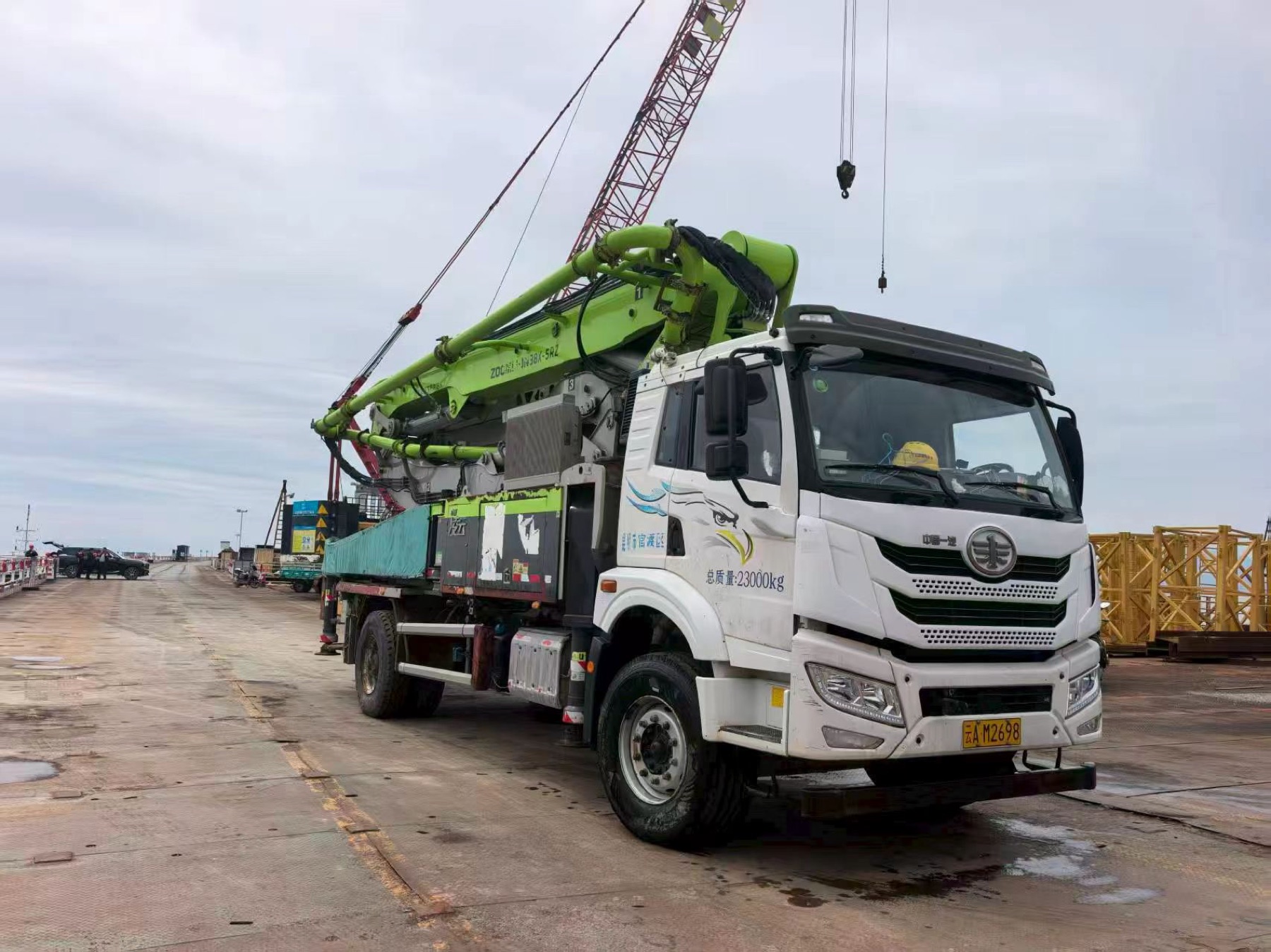 Inspección detallada de una bomba de hormigón usada