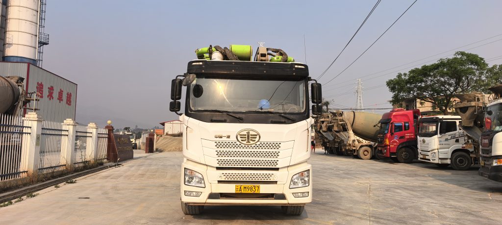 2022 Zoomlion ZLJ5360THBJF 50m Concrete Pump Truck