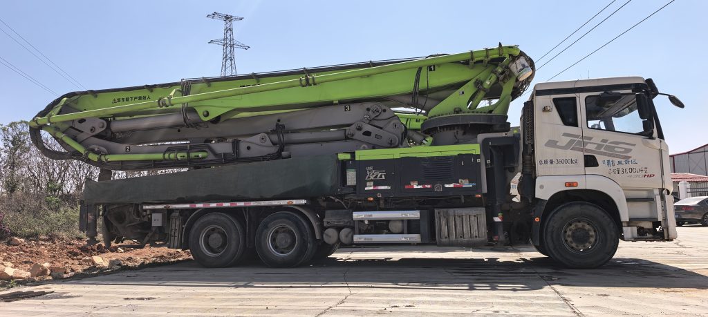 2022 Zoomlion ZLJ5360THBJF 50m Concrete Pump Truck