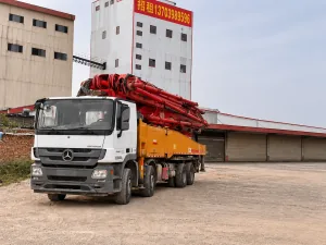 Cab view of the 2019 SANY SYM5449THB unidad 56 used concrete boom pump truck.