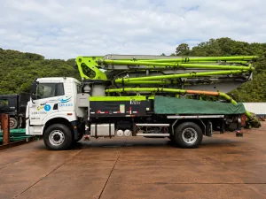 Boom system view of the 2022 Zoomlion ZLJ5231THBJF unidad 9 used concrete boom pump truck.