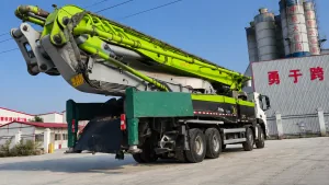 Boom system view of the 2021 Zoomlion ZLJ5442THBBE unidad 21 used concrete boom pump truck.