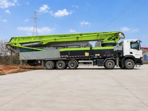 Boom system view of the 2020 Zoomlion ZLJ5541THBSE unidad 6 used concrete boom pump truck.
