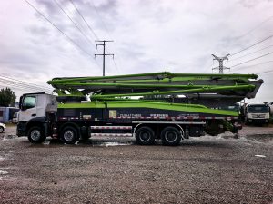 2020 Zoomlion 56m شاحنة مضخة خرسانة بذراع ZLJ5441THBBE – Mercedes-Benz شاسيه